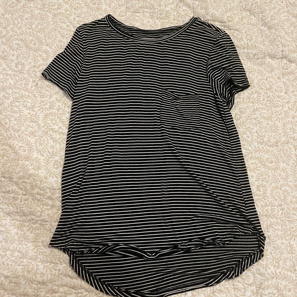 Black and white American eagle t shirt